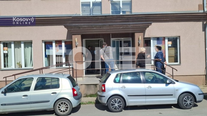 Inspektori u zgradi PIO fonda